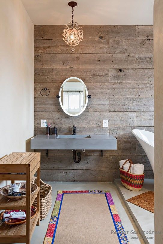 Decorazione bagno in legno