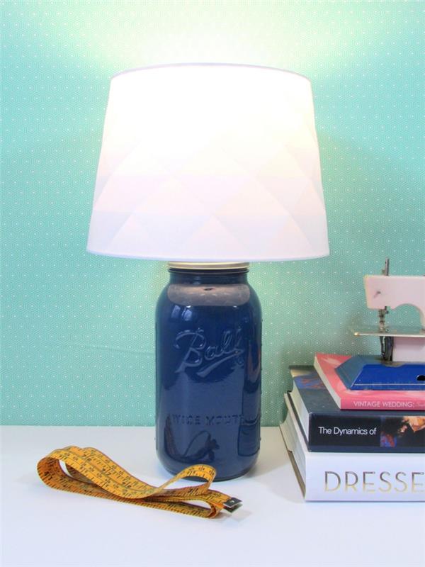 enostavna vadnica za izdelavo nočne svetilke z lastnimi rokami iz prebarvanega steklenega kozarca