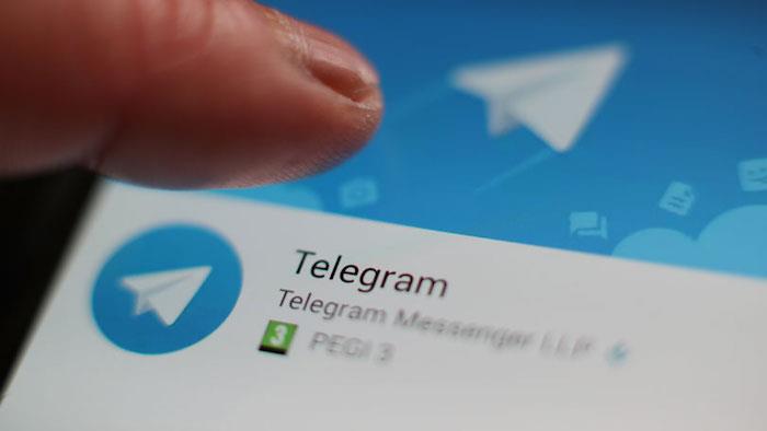 güncellenmiş görüntü Telegram 5.5 uygulaması, zaman sınırı olmadan mesajları ve sohbetleri silme işlevine sahip