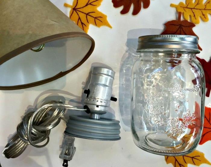 enostavna vadnica za izdelavo jesenske nočne svetilke iz recikliranega kozarca