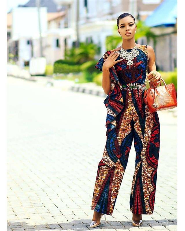 idėja, kaip apsirengti stilingai moteriai, etninio stiliaus kombinezono modelis afrikietiško wac juostele