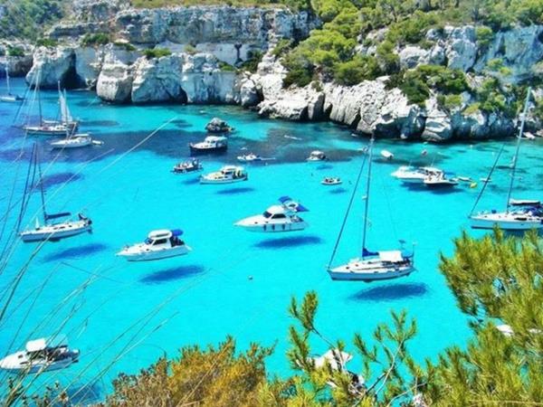 Menorca'nın-akdeniz-fantastik-sularında-gezileri