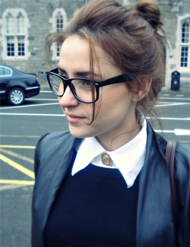 hipster-look-with-glasses-for-woman-fashion-hipster-woman-england