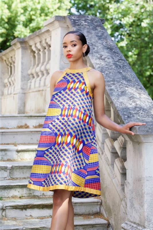 Afrikos vaško nugarinė moteriškiems drabužiams, skystas vidutinio ilgio etninio audinio suknelės modelis su geometriniais raštais