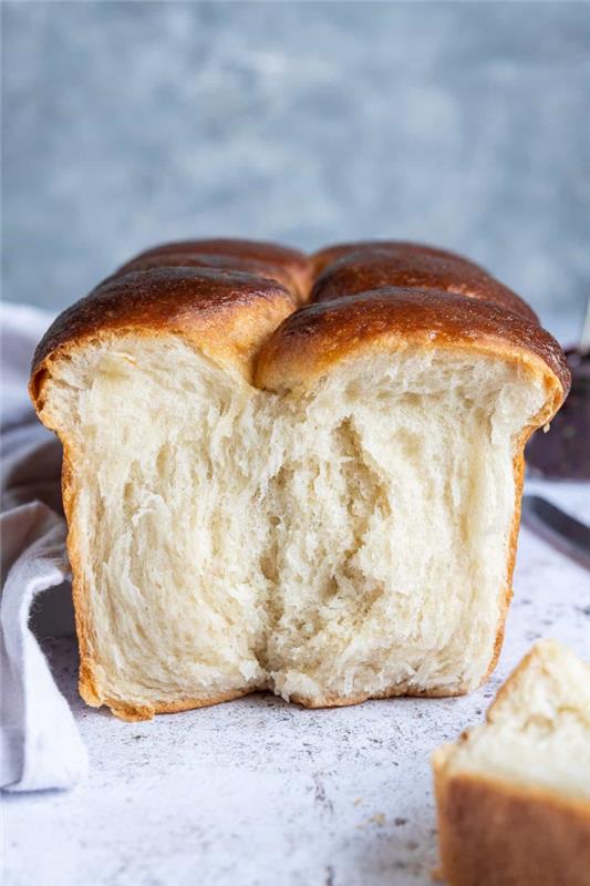 brioche recept brez jajc velikonočni veganski recept rastlinsko mleko večnamenski moka sladkor