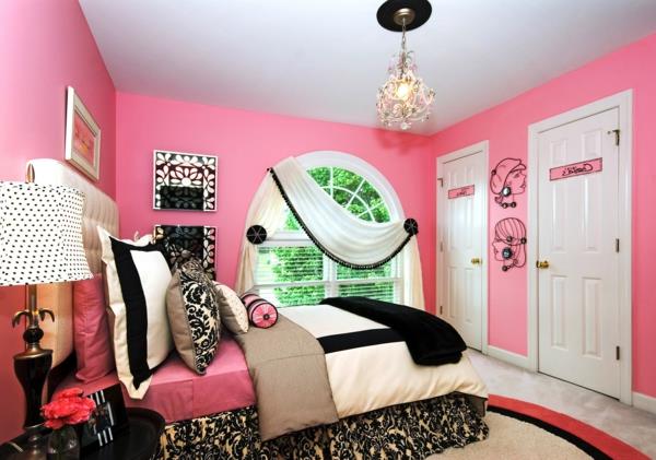 rožinis-miegamasis-miegamasis-interjeras-prabanga-antklodė-atspaudai-animeuax