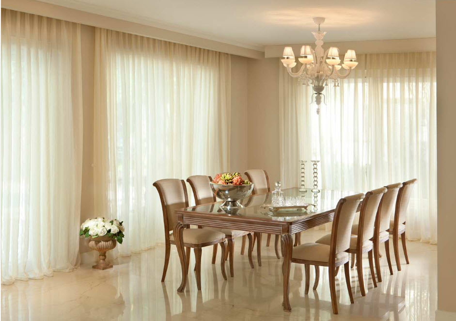 Comedor en tonos beige