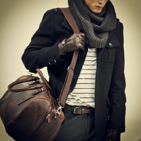 vintage-model-of-travel-bag-for-the-the-weekend-of-man